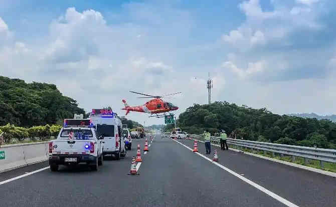 凌云高速公路汽车救援案例