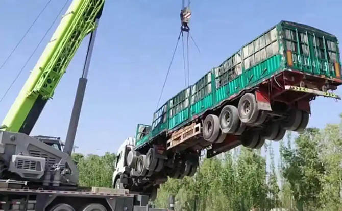 凌云道路脱困救援案例